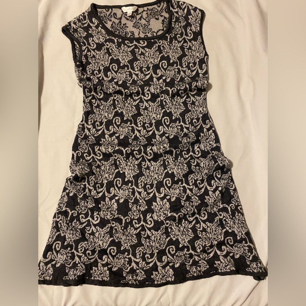 Charming Charlie Black and White Floral Knit Tube Top